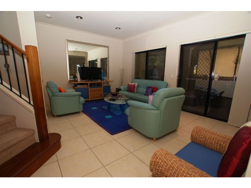 8/44 Pine Valley Drive, Varsity Lakes QLD 4227