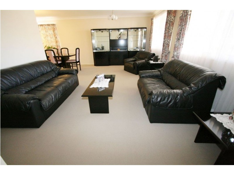 16 Firestone Ct, Robina QLD 4226