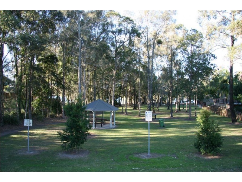 5 Manly Dr, Robina QLD 4226