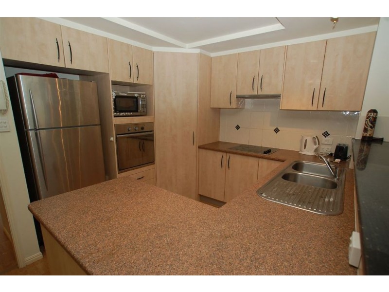 6/4 Rainer Cres, Varsity Lakes QLD 4227