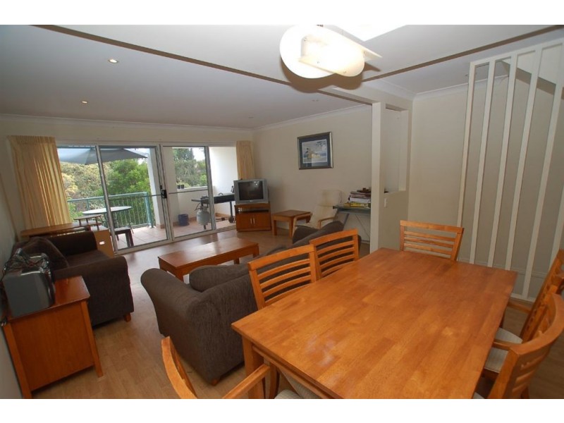 6/4 Rainer Cres, Varsity Lakes QLD 4227