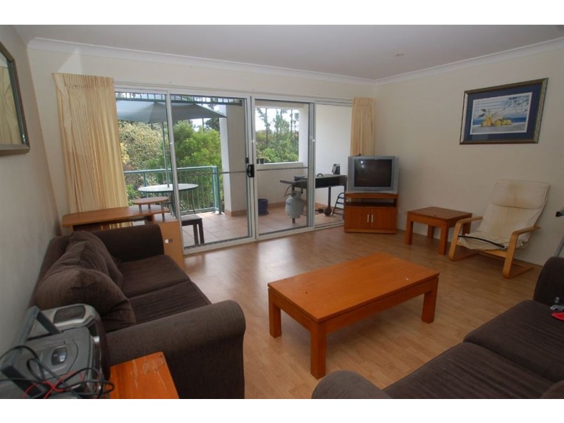 6/4 Rainer Cres, Varsity Lakes QLD 4227