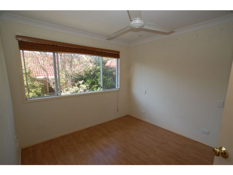 6/4 Rainer Cres, Varsity Lakes QLD 4227