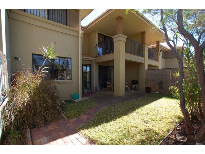 12/44 Pine Valley Dr, Robina QLD 4226