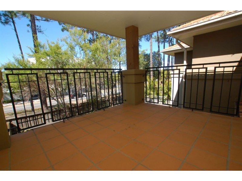 12/44 Pine Valley Dr, Robina QLD 4226