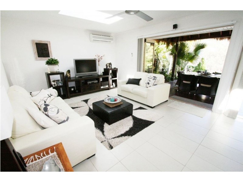 18 Carnoustie Ct, Robina QLD 4226