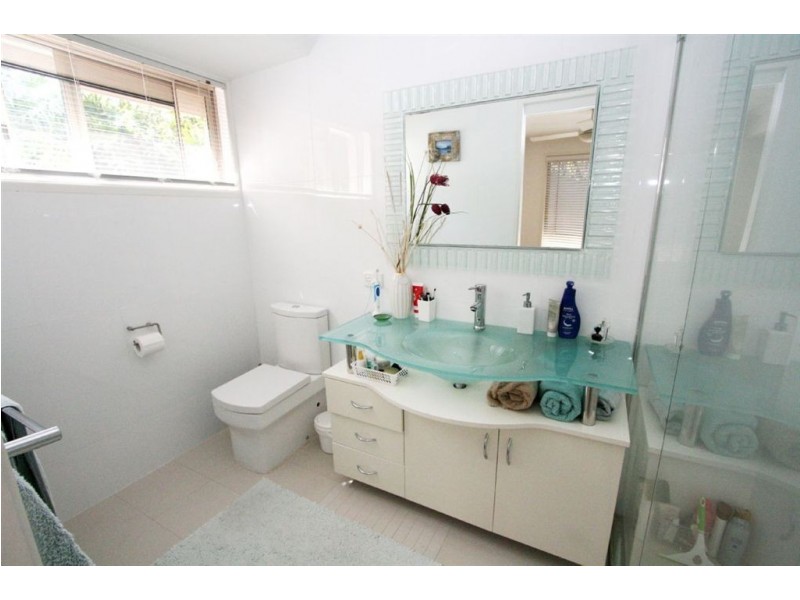 18 Carnoustie Ct, Robina QLD 4226