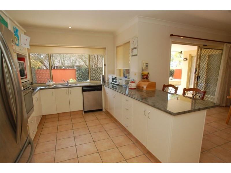 16 Torrey Pl, Robina QLD 4226