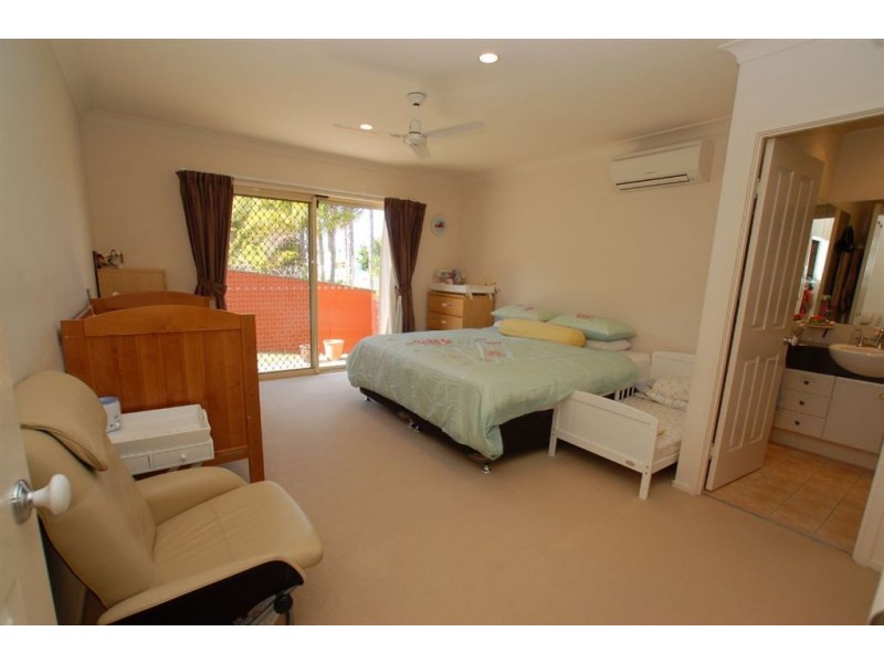 16 Torrey Pl, Robina QLD 4226