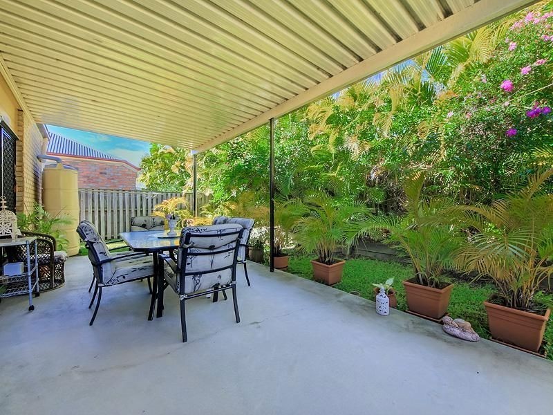 22 Gerona Cct, Varsity Lakes QLD 4227