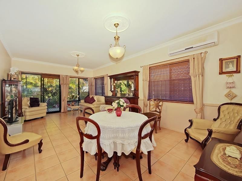 22 Gerona Cct, Varsity Lakes QLD 4227