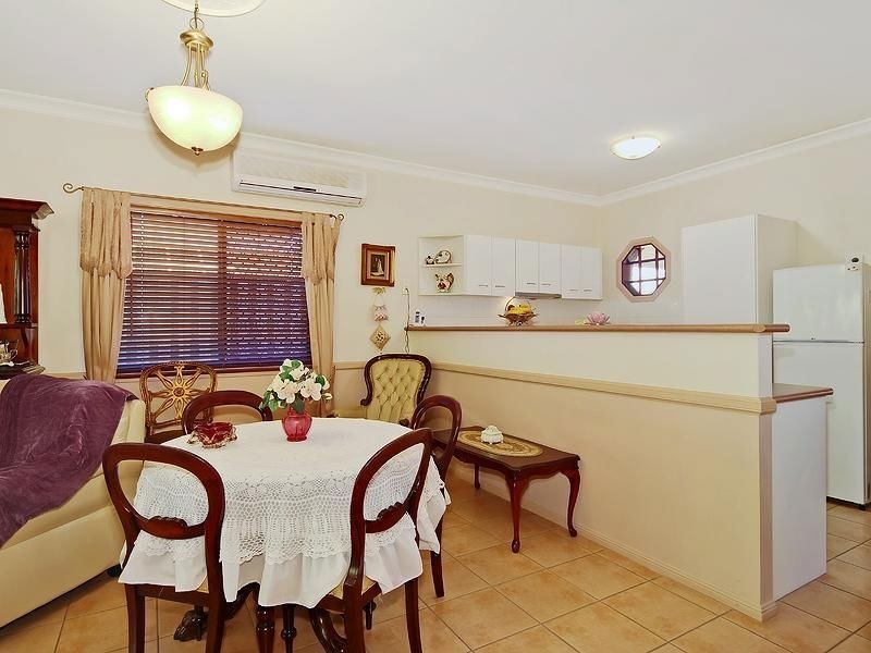 22 Gerona Cct, Varsity Lakes QLD 4227