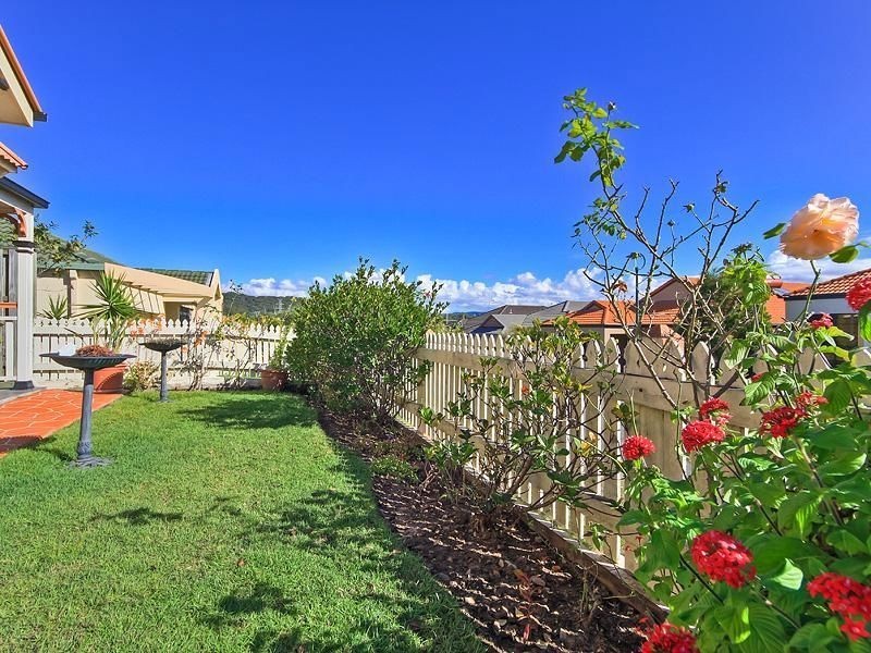 22 Gerona Cct, Varsity Lakes QLD 4227