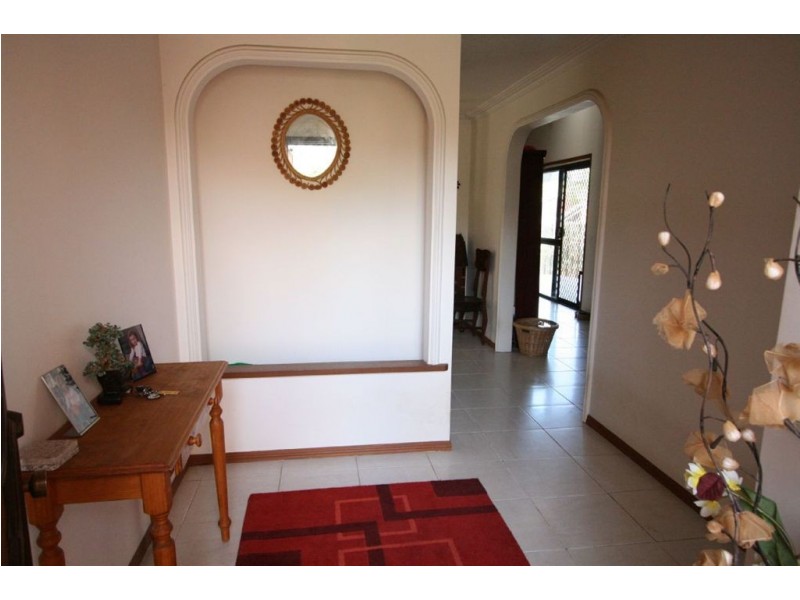 14 Roseville Ct, Robina QLD 4226