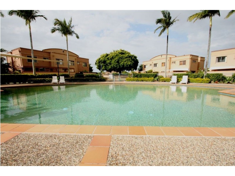 18/117 Palm Meadows Dr, Carrara QLD 4211