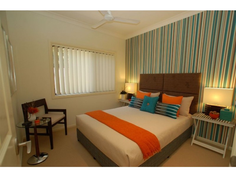 33 Majorca Cr, Varsity Lakes QLD 4227