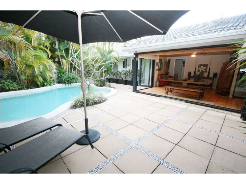 85 Glen Eagles Dr, Robina QLD 4226