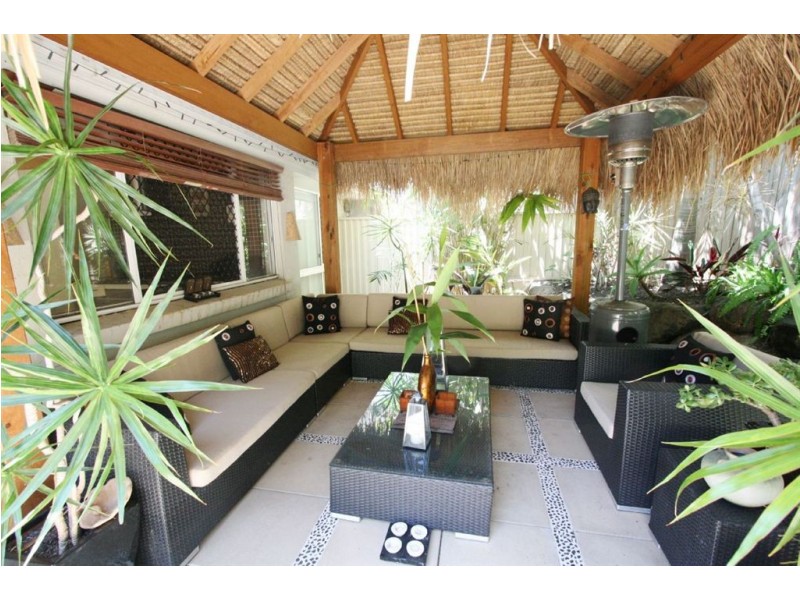 85 Glen Eagles Dr, Robina QLD 4226