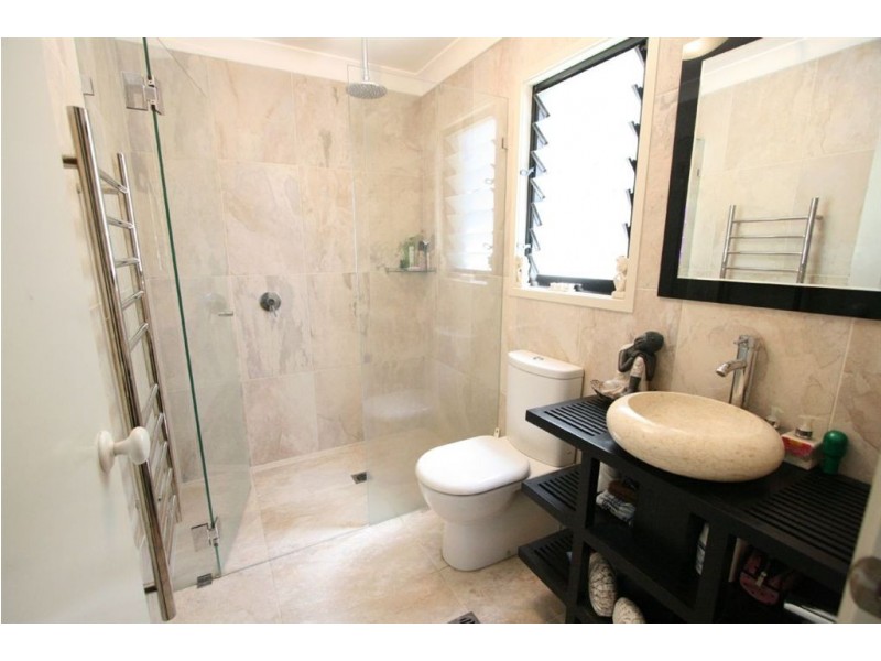 85 Glen Eagles Dr, Robina QLD 4226