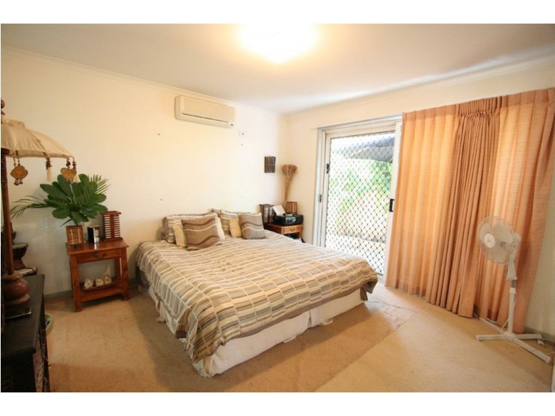 85 Glen Eagles Dr, Robina QLD 4226