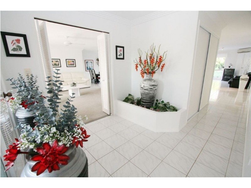 13 Anglesea Ct, Robina QLD 4226