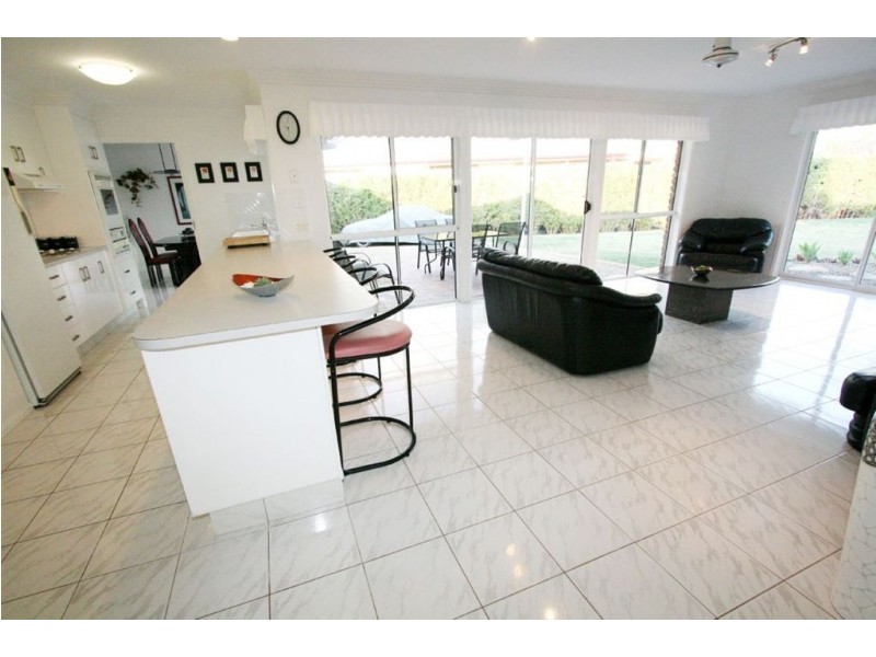 13 Anglesea Ct, Robina QLD 4226