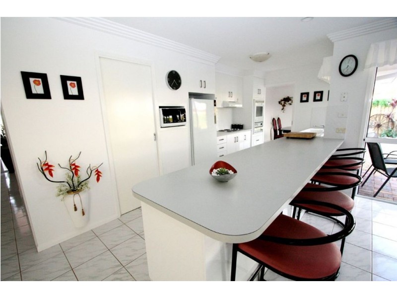 13 Anglesea Ct, Robina QLD 4226