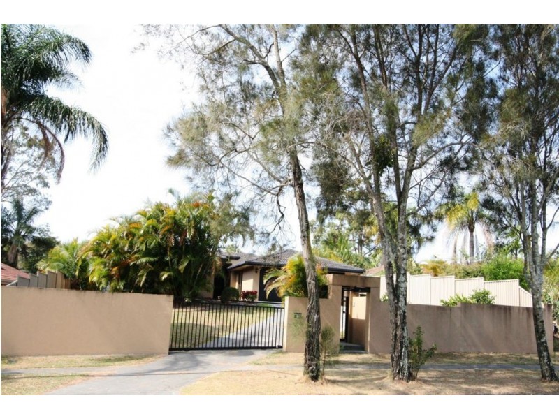 18 Cottesloe Dr, Robina QLD 4226