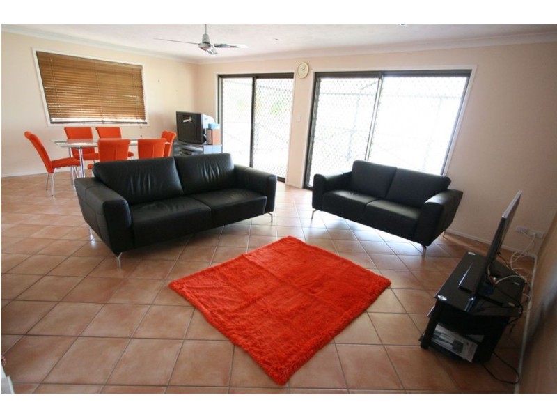 18 Cottesloe Dr, Robina QLD 4226