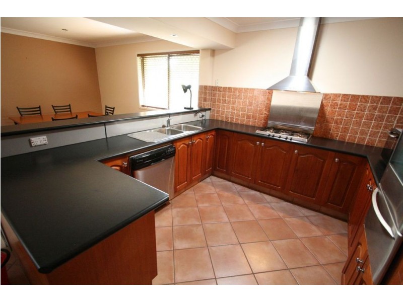 18 Cottesloe Dr, Robina QLD 4226