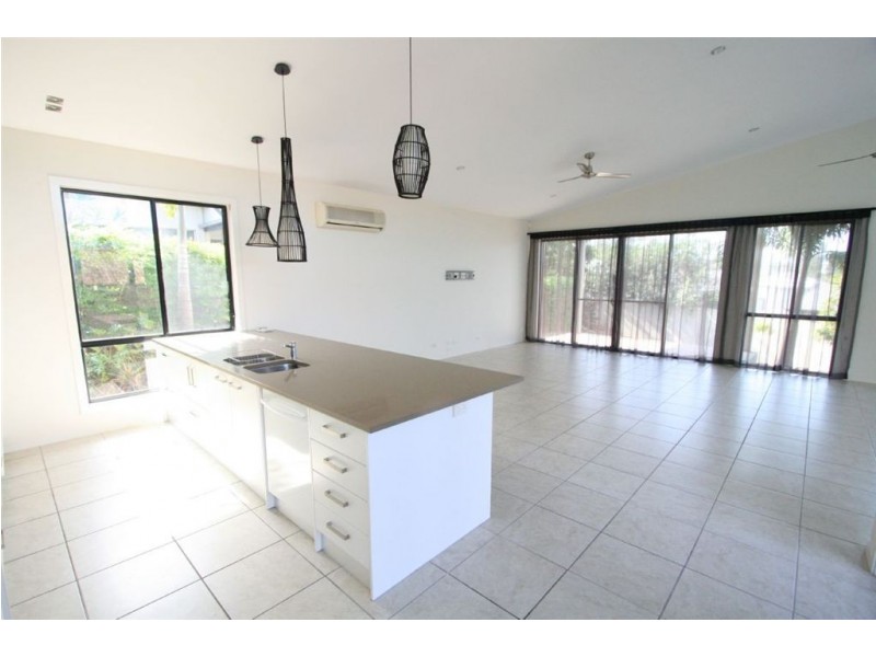 3 Corvus Way, Robina QLD 4226