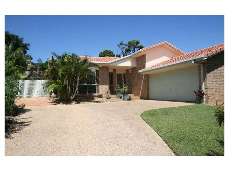 39 Camberwell Cct, Robina QLD 4226