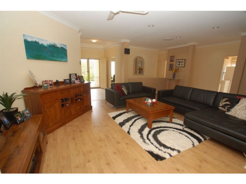 17 Kodiak Dr, Varsity Lakes QLD 4227