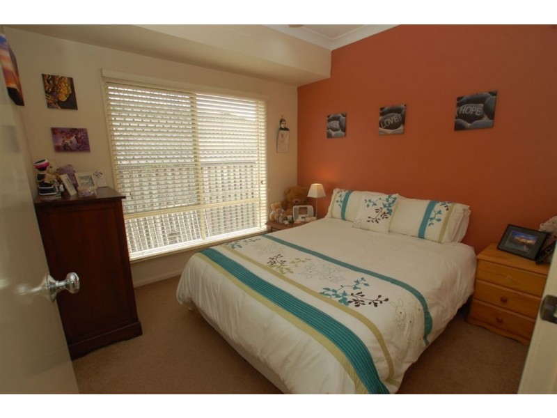 17 Kodiak Dr, Varsity Lakes QLD 4227