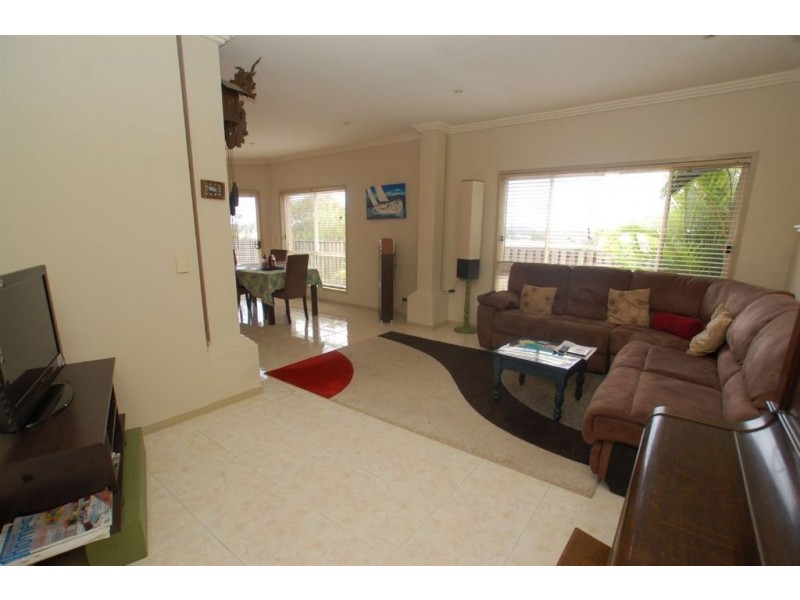 1/26 Blue Ridge Cr, Varsity Lakes QLD 4227