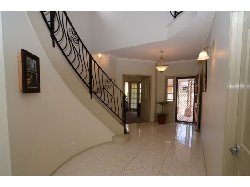 1/26 Blue Ridge Cr, Varsity Lakes QLD 4227