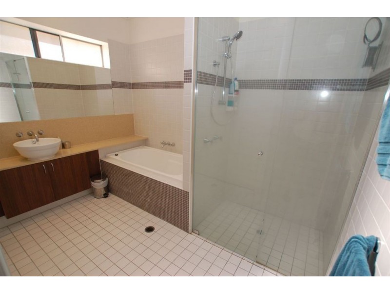 17/195 Varsity Parade, Varsity Lakes QLD 4227