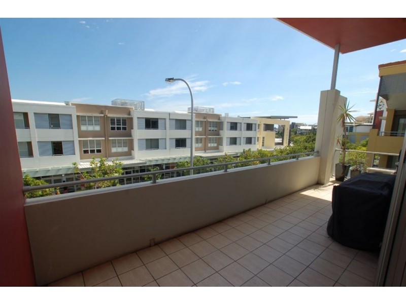 17/195 Varsity Parade, Varsity Lakes QLD 4227