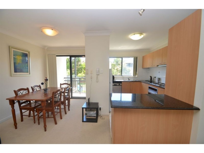 7/1 Gammon Dr, Varsity Lakes QLD 4227