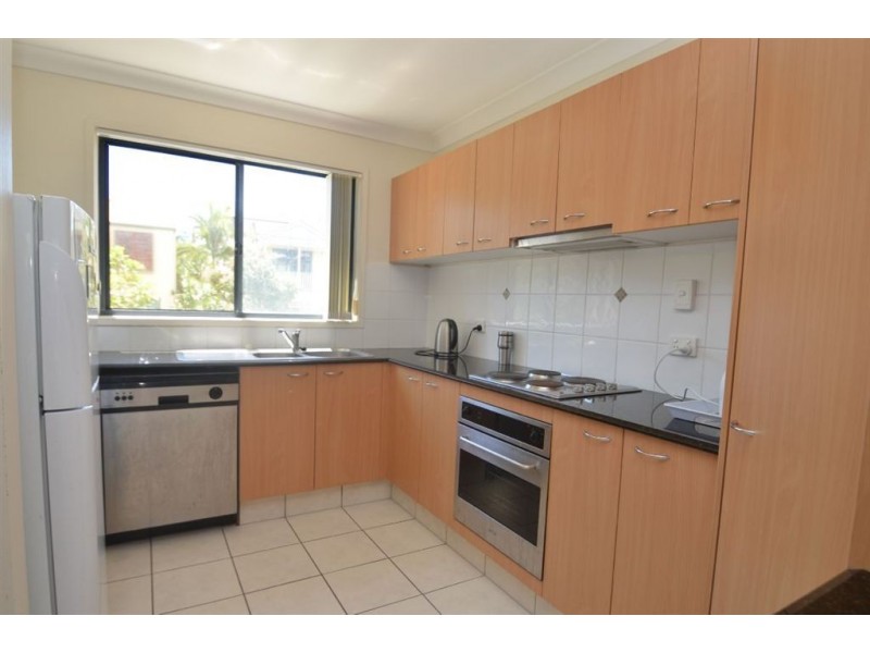 7/1 Gammon Dr, Varsity Lakes QLD 4227