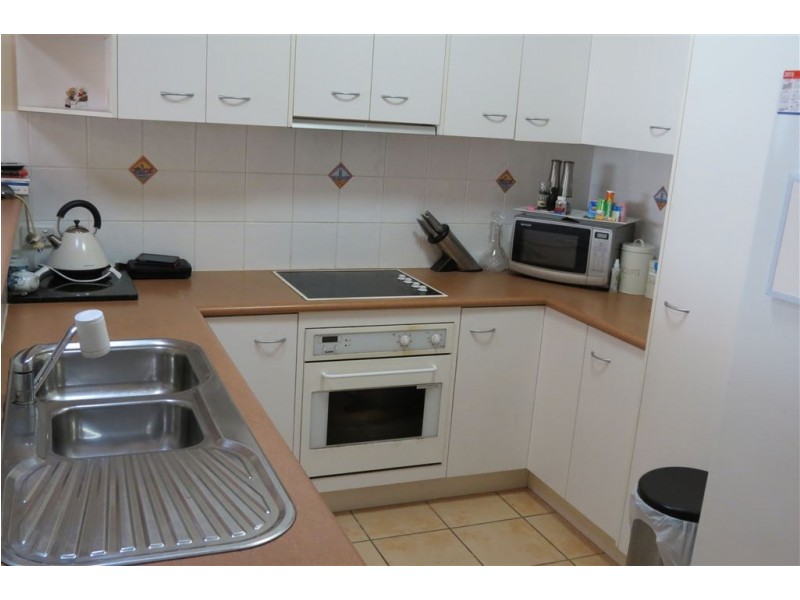 9 Tourangeau Cr, Varsity Lakes QLD 4227