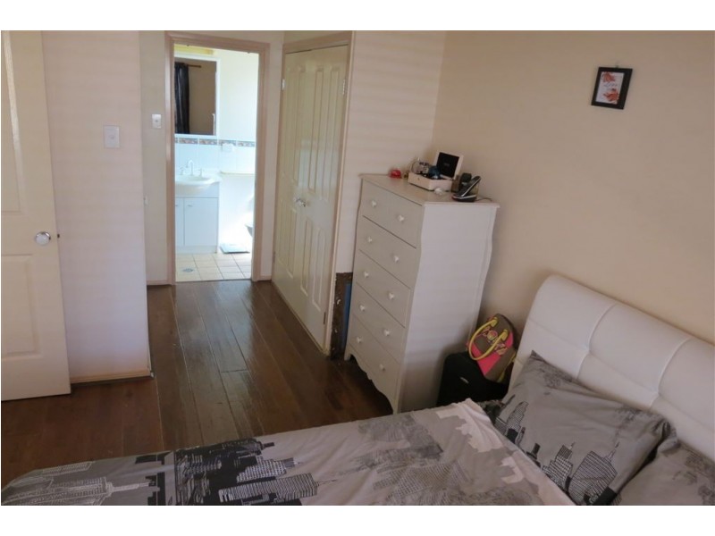 9 Tourangeau Cr, Varsity Lakes QLD 4227