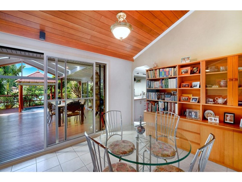 20 Haslewood Court, Mermaid Waters QLD 4218