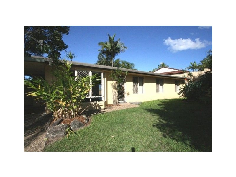 1 Jancoon Street, Carrara QLD 4211