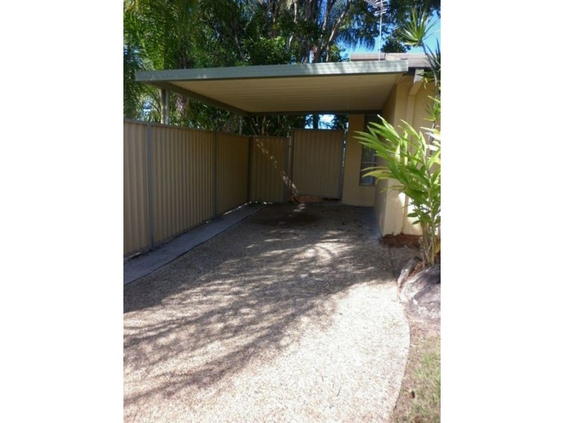 1 Jancoon Street, Carrara QLD 4211