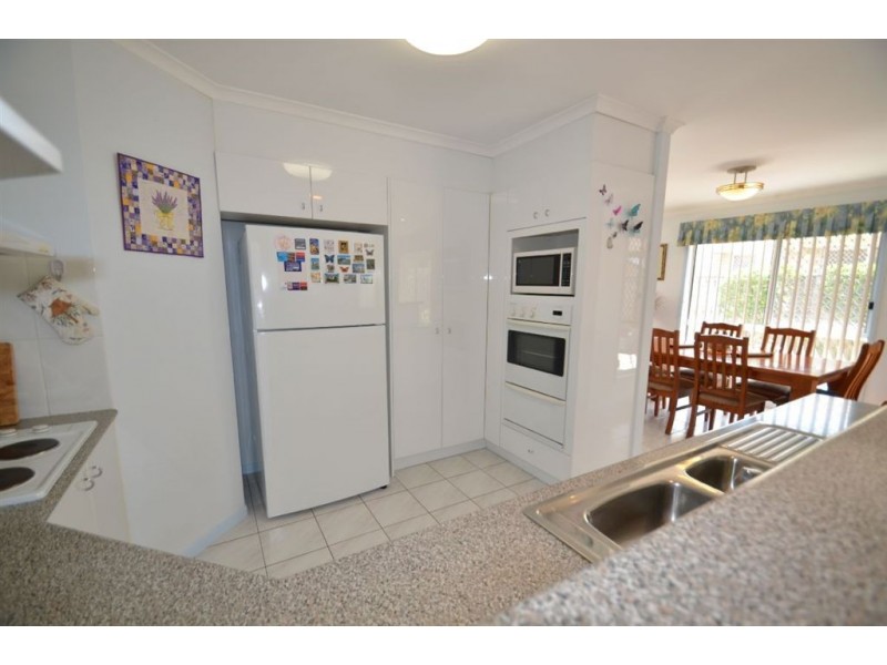 24 Swinburne St, Varsity Lakes QLD 4227