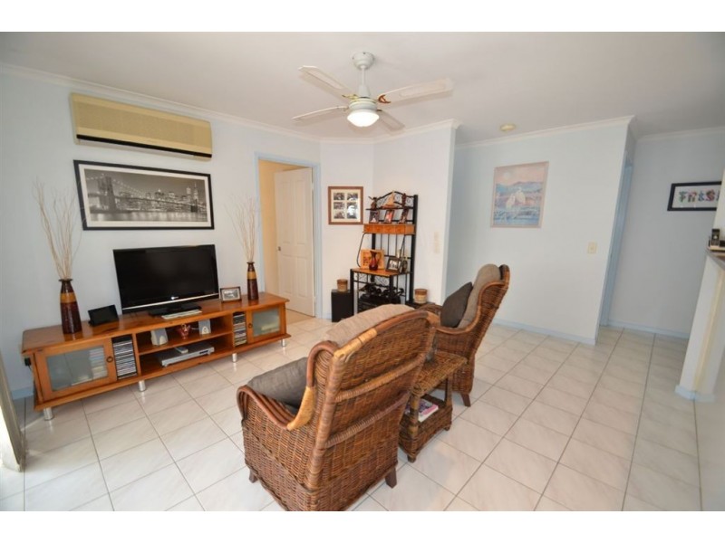 24 Swinburne St, Varsity Lakes QLD 4227