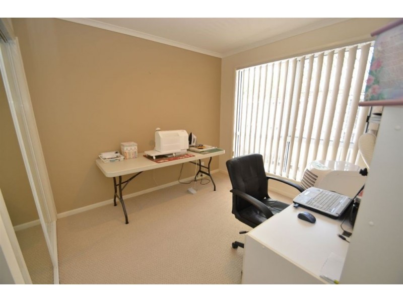 24 Swinburne St, Varsity Lakes QLD 4227