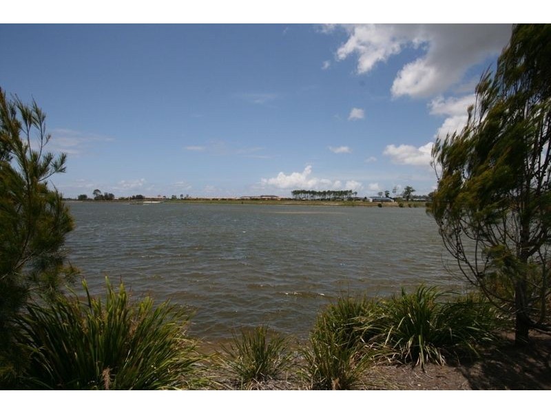 6/13 Mapleton CCT, Varsity Lakes QLD 4227