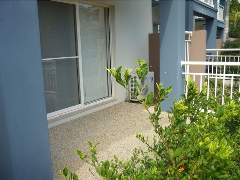 6/13 Mapleton CCT, Varsity Lakes QLD 4227